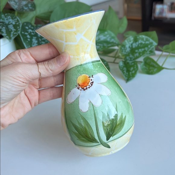 Vintage Ceramic Floral Wall Pocket Vase - Picture 3 of 16